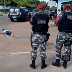 Homicídio ocorreu na Avenida General Sampaio, no bairro 13 de Setembro (Foto: Wenderson Cabral/FolhaBV) 