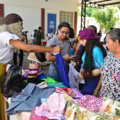 Evento ocorre ao lado da Igreja São Bneto, no bairro Liberdade (Foto: Nilzete Franco/Folha BV)