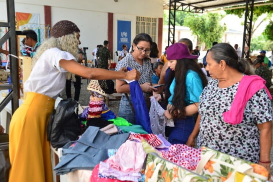 Evento ocorre ao lado da Igreja São Bneto, no bairro Liberdade (Foto: Nilzete Franco/Folha BV)