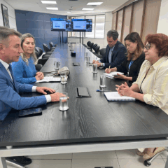 A quitação foi confirmada após reunião entre o governador Antonio Denarium e a presidente da Codesaima, Maria Dantas, realizada nesta semana na sede da Caixa Econômica Federal. Foto: ascom/Codesaima