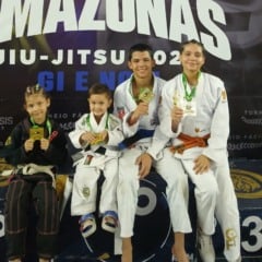Atletas roraimenses conquistam quatro medalhas de outo em competição de Jiu-jitsu em Manaus. (Foto: Arquivo pessoal)