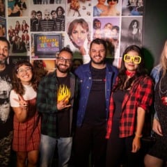 A proposta é oferecer uma viagem nostálgica aos hits e estilos que marcaram a geração dos anos 2000. (Foto: Divulgação)