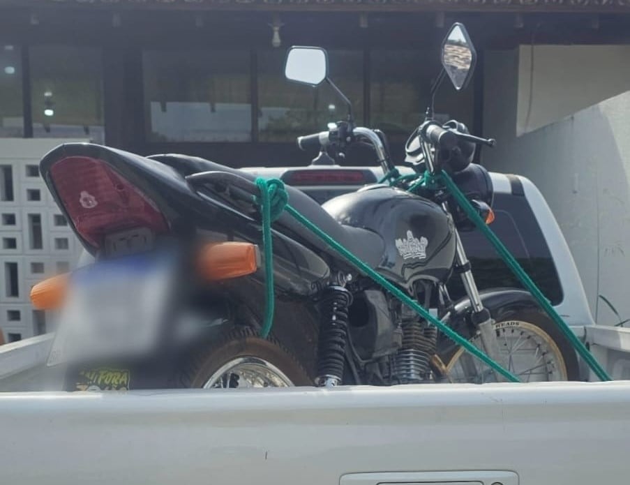 O veículo foi levado por três homens armados, que foram identificados, porém seguem foragidos. (Foto: Ascom/PCRR).
