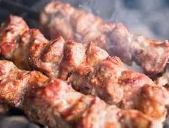 Os espetinhos estavam dentro de um isopor (Foto: Divulgação) 