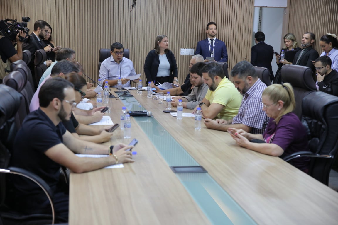 Deputados estaduais se reúnem em sessão extraordinária nesta segunda-feira - 01.12.2025