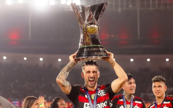 Arrascaeta vence Messi e conquista o prêmio de Rei da América