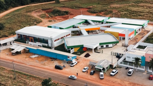  A escola está sendo construída em uma área total de 4.151,75 metros quadrados. (foto: Divulgação)