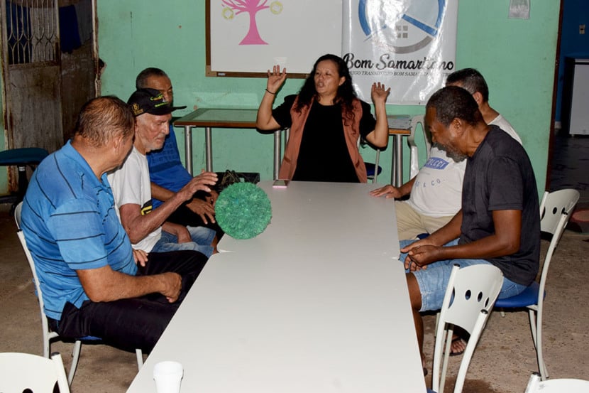 No Abrigo Bom Samaritano, o cuidado diário e a convivência ajudam a ressignificar histórias marcadas pela solidão e pelo abandono. (Foto: Wenderson Cabral)