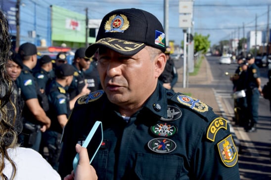Comandante-geral da PM-RR, Overlan Lopes, em entrevista à Folha (Foto: Wenderson Cabral/Folha BV)