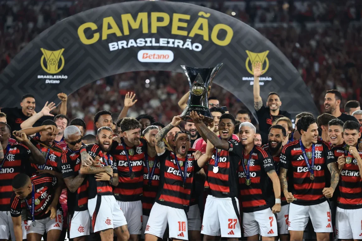 Flamengo conquista o Brasileirão de 2025. (Foto:Buda Mendes/Getty Images) Flamengo conquista o Brasileirão de 2025. (Foto:Buda Mendes/Getty Images)
