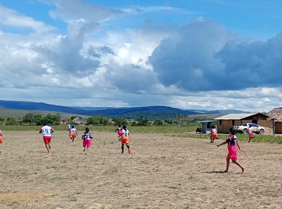 Mais de 150 indígenas Ingaricó participam do torneio em Uiramutã