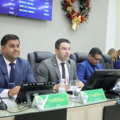 A mesa diretora da Câmara Municipal de Boa Vista, presidida pelo vereador Genilson Costa - 10.12.2025 (Foto: Reynesson Damasceno/CMBV)