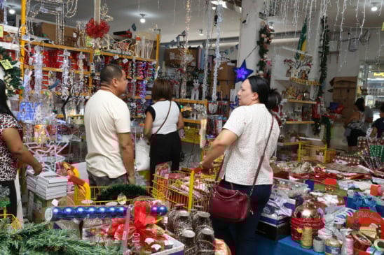 Natal 2025 deve aquecer vendas em Boa Vista: 66% vão priorizar lojas da capital