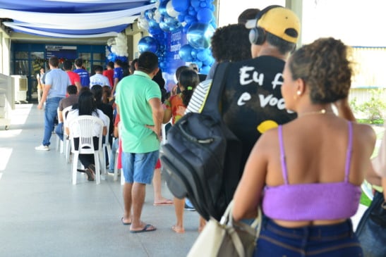 Feirão mobiliza empresas e candidatos em busca de empregos