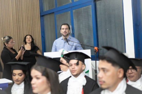 A informação foi divulgada durante a cerimônia de colação de grau. (Divulgação)