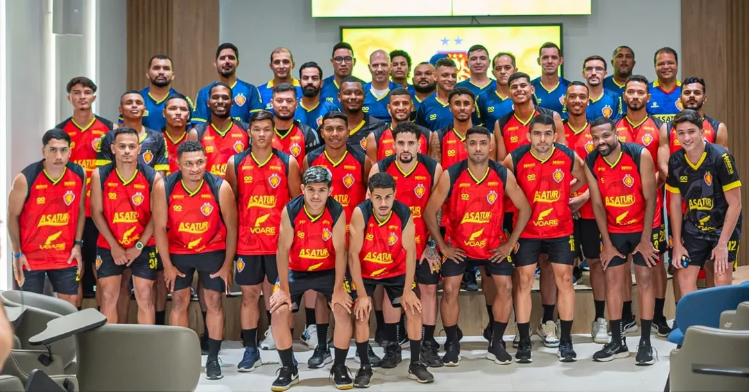 Grêmio Atlético Sampaio apresenta elenco para a temporada 2026. (Foto: Reprodução/Instagram/@gremioatleticosampaio) Grêmio Atlético Sampaio apresenta elenco para a temporada 2026. (Foto: Reprodução/Instagram/@gremioatleticosampaio)