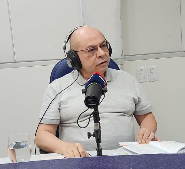 Ex-juiz federal e advogado, Hélder Girão Barreto. 
(Foto: Folha FM).