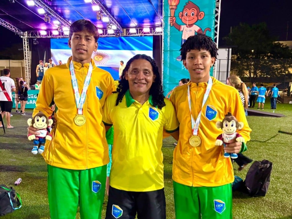 Dupla roraimense conquista tÃtulo do campeonato sul-americano escolar 2025. (Foto: Divulgação) Dupla roraimense conquista tÃtulo do campeonato sul-americano escolar 2025. (Foto: Divulgação)