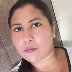 Deysinara Fernandes Gon&ccedil;alves, de 35 anos, foi assassinada a tiros enquanto dormia. (Foto: Reprod&ccedil;&atilde;o)