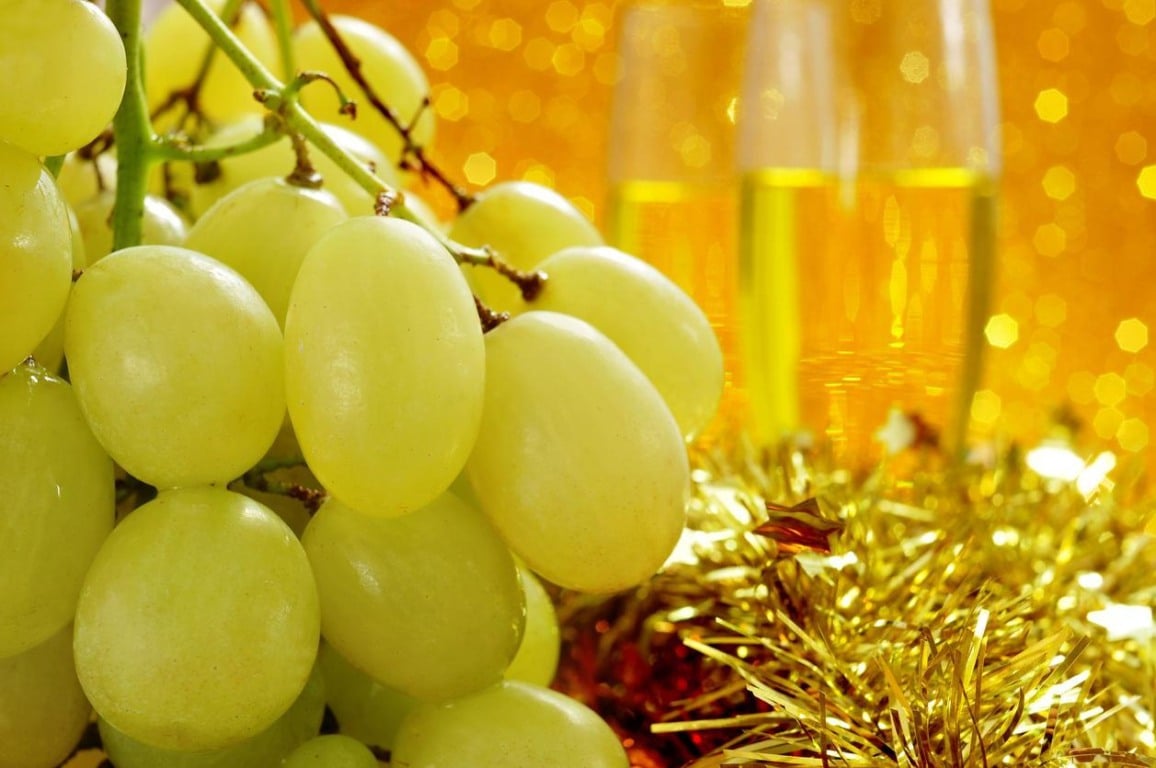 Tradição de comer uvas no Ano Novo tem origem na Europa (Foto: Reprodução) Tradição de comer uvas no Ano Novo tem origem na Europa (Foto: Reprodução)