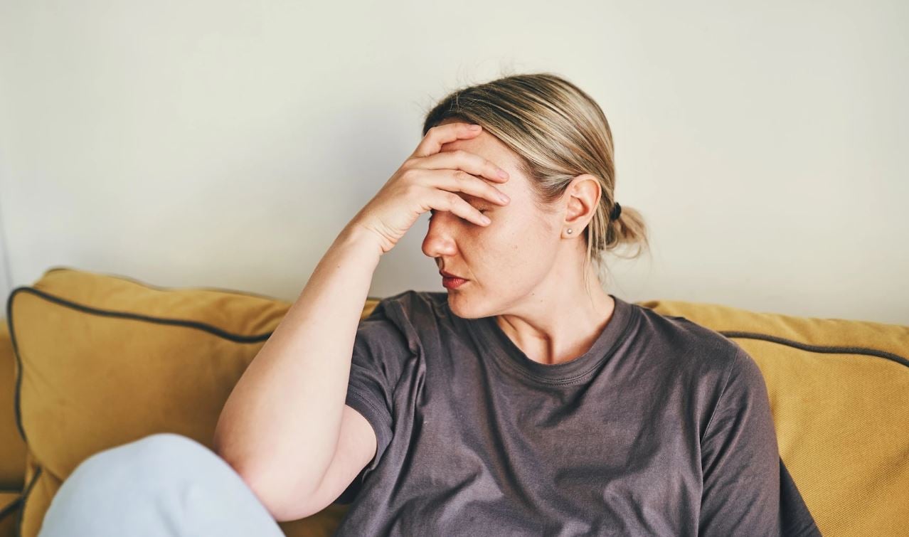 Cansaço e dores de cabeça podem ser sinais de falta de autocuidado (Foto: Reprodução) Cansaço e dores de cabeça podem ser sinais de falta de autocuidado (Foto: Reprodução)