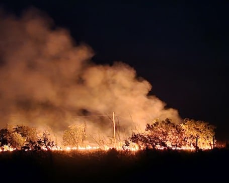 Chuvas atípicas controlaram avanço do fogo, mas alertas climáticos vêm sendo emitidos