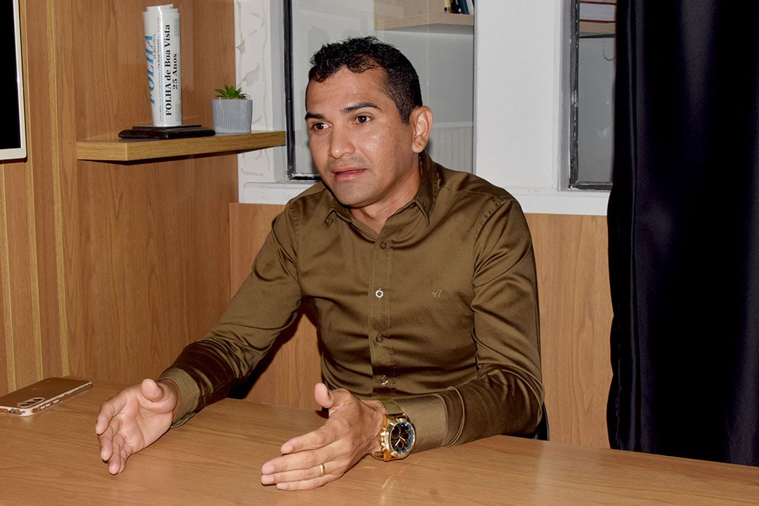 Jackson Cicarelli em entrevista à FolhaBV (Foto: Wenderson Cabral/FolhaBV) Jackson Cicarelli em entrevista à FolhaBV (Foto: Wenderson Cabral/FolhaBV)