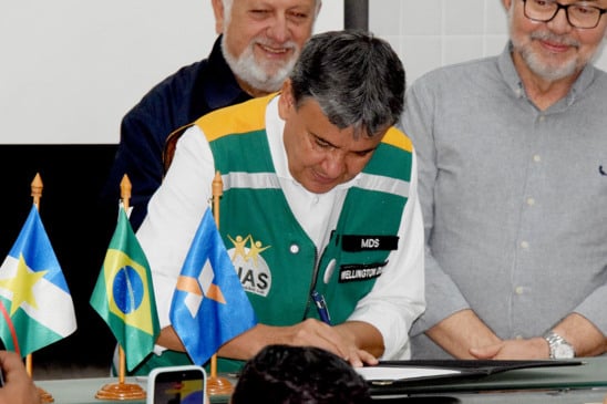 Ministro Wellington Dias durante cerimonia (Foto: Wenderson cabral/FolhaBV)