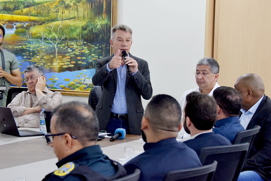 Governador Antonio Denarium ao lado do vice-governador, Edilson Damião na coletiva .(Foto: Wenderson Cabral/FolhaBV). Governador Antonio Denarium ao lado do vice-governador, Edilson Damião na coletiva .(Foto: Wenderson Cabral/FolhaBV).