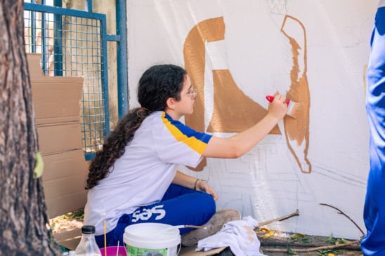 A iniciativa visa contratar artistas e coletivos para a criação de intervenções visuais em muros e paredes (Foto Divulgação)