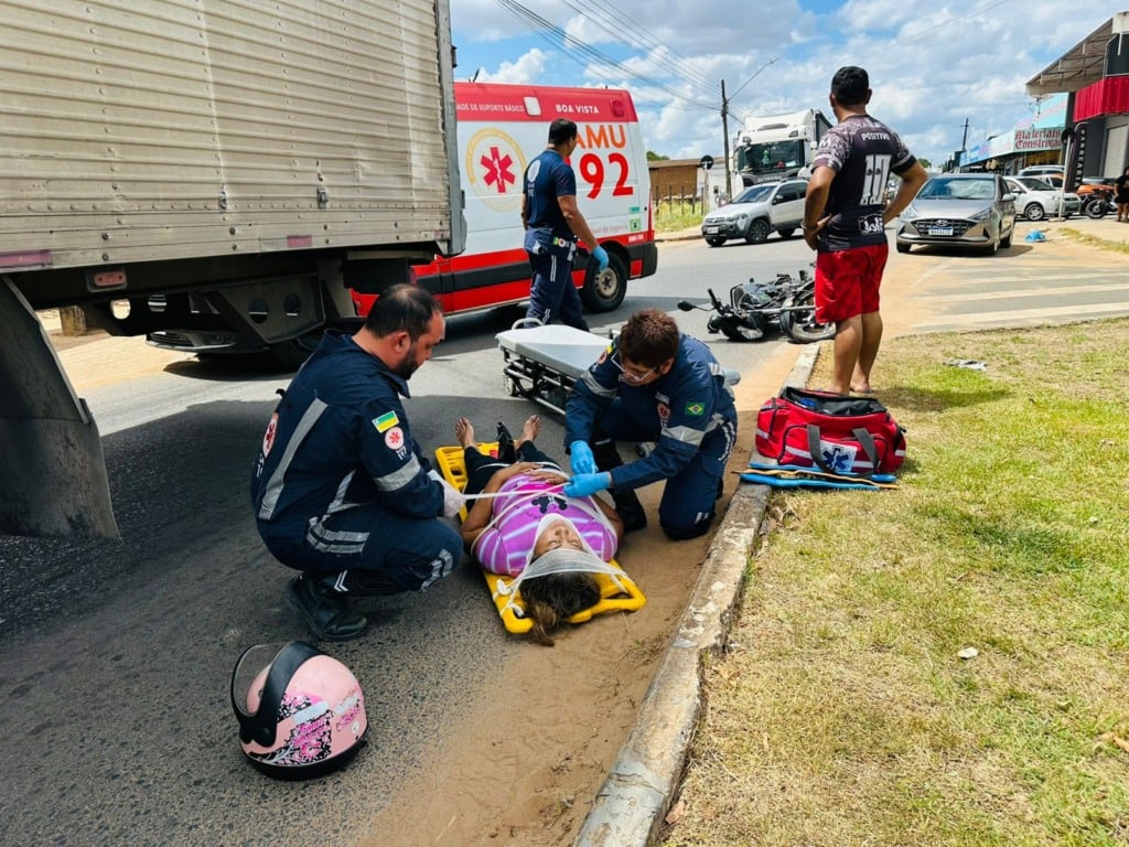 O samu foi acionado para prestar os primeiros socorros. O samu foi acionado para prestar os primeiros socorros.