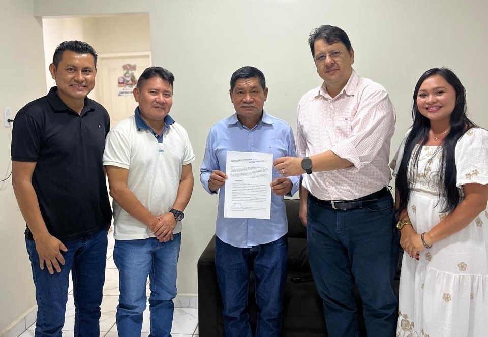 A parceria foi firmada entre a prefeitura e a Faculdade de Ciências e Teologia do Norte (Faceten). (Foto: Divulgação) A parceria foi firmada entre a prefeitura e a Faculdade de Ciências e Teologia do Norte (Faceten). (Foto: Divulgação)