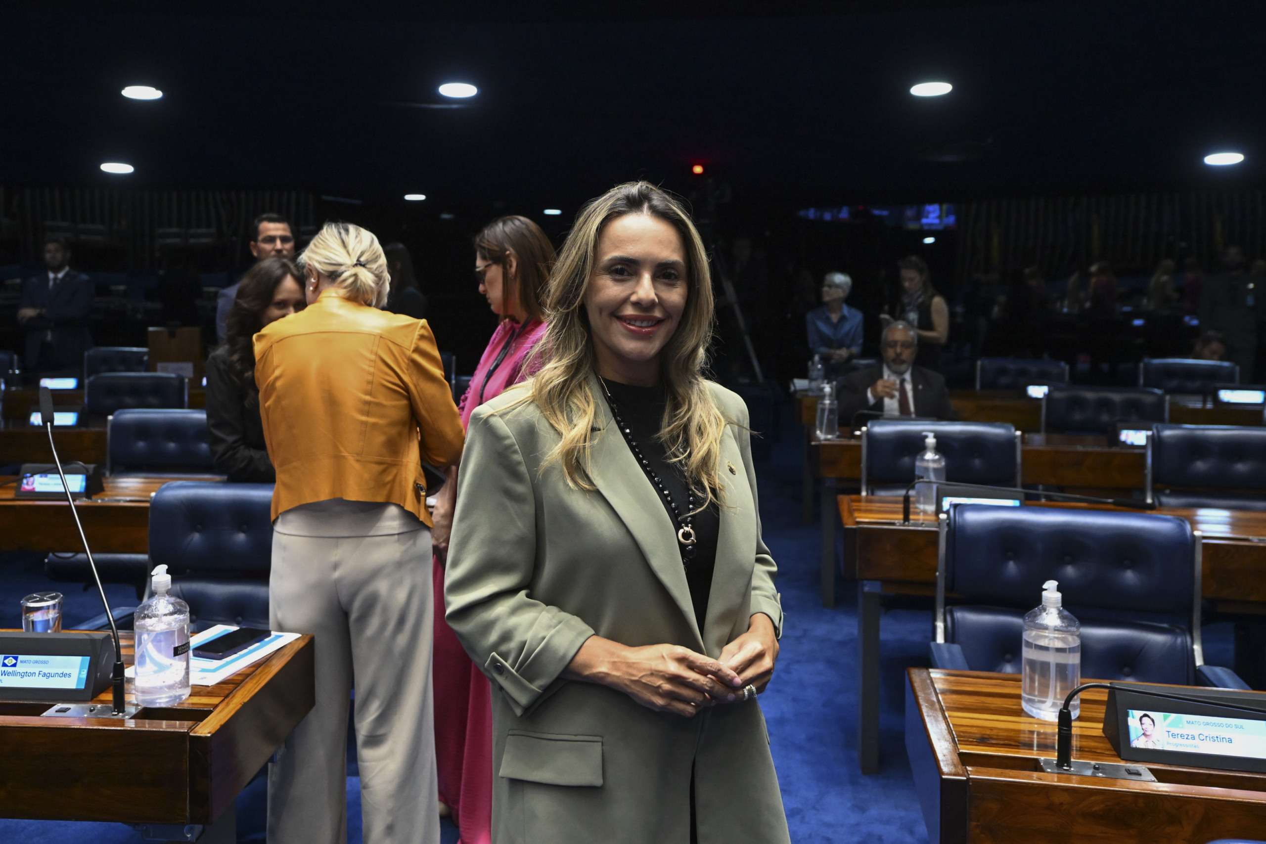 Roberta Acioly é empossada senadora de Roraima após renúncia de Mecias