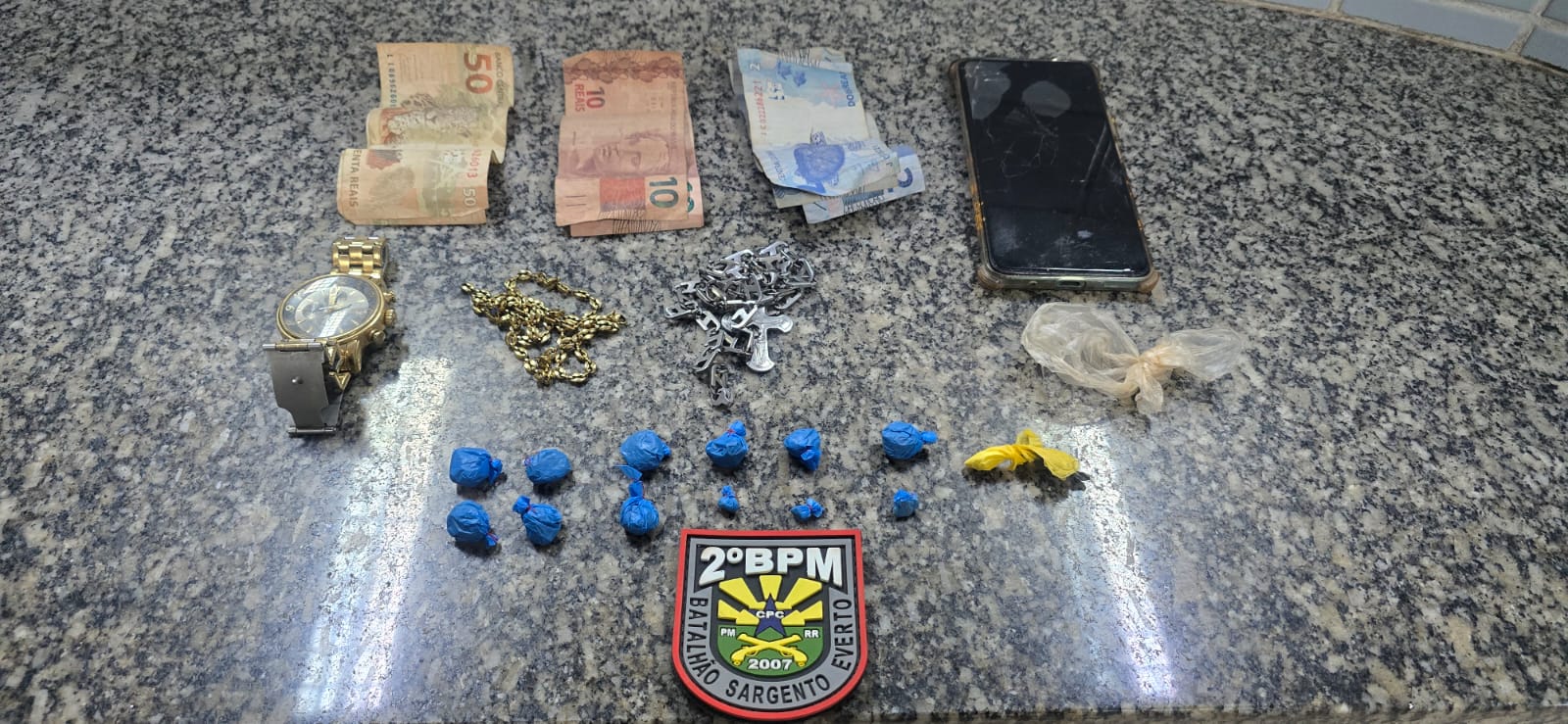 Homem é preso com maconha, crack e cocaína no bairro Pricumã