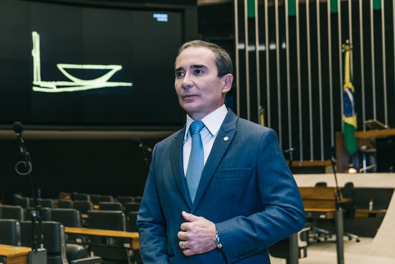 Deputado Federal Duda Ramos, assina todos os pedidos de CPI e CPMI do congresso envolvendo o Banco Master, no desvio bilionário do dinheiro público