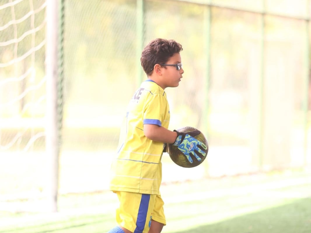 Jovem goleiro faz rifa para disputar competição de base em Belo Horizonte