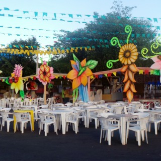 Festas Juninas: Tradição, Sabores e Influências Culturais no Brasil