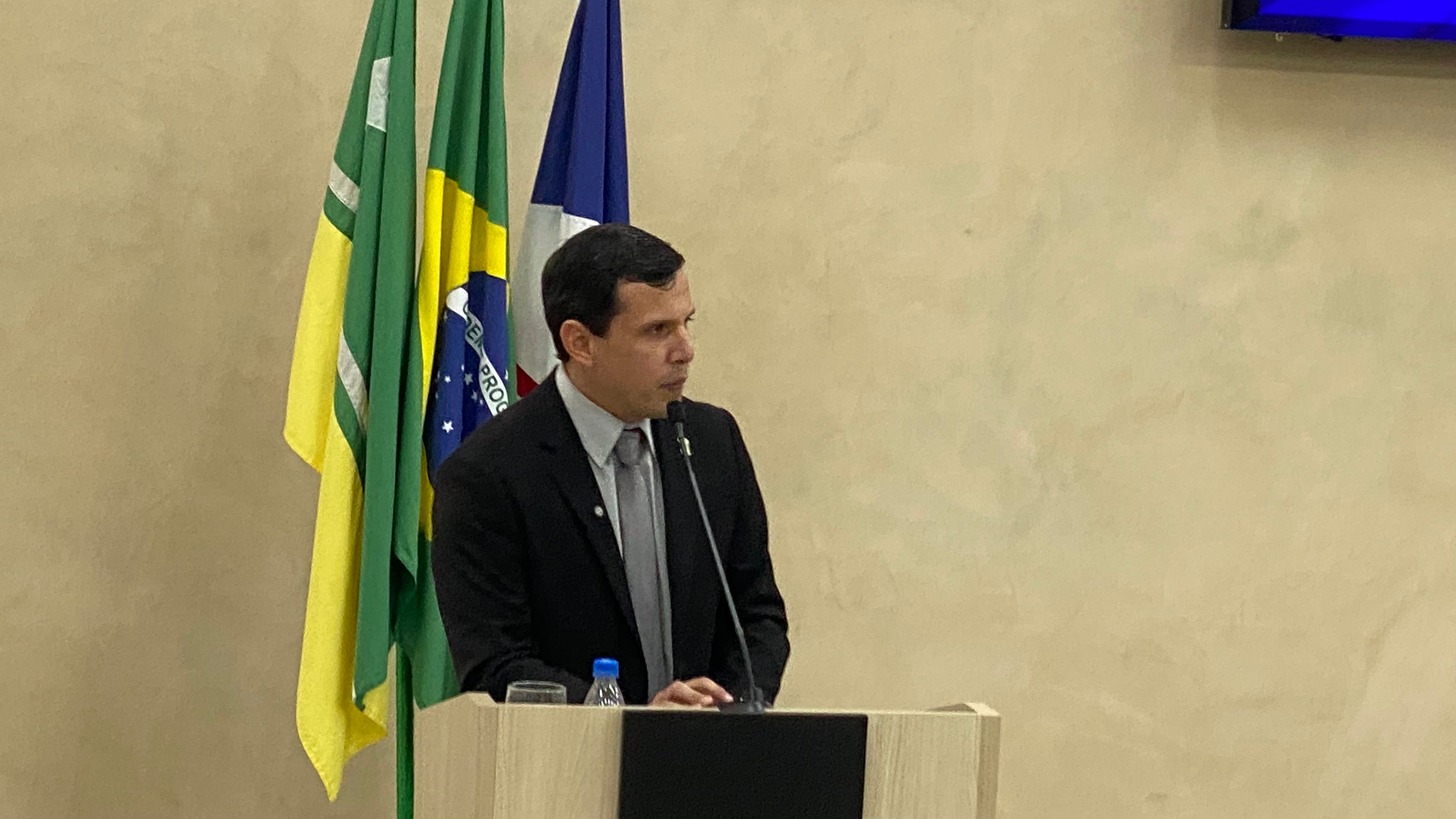 Renato Queiroz é empossado vereador de Boa Vista