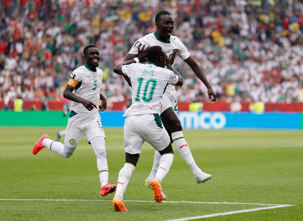 Senegal goleia e segue vivo; Espanha e Bélgica avançam