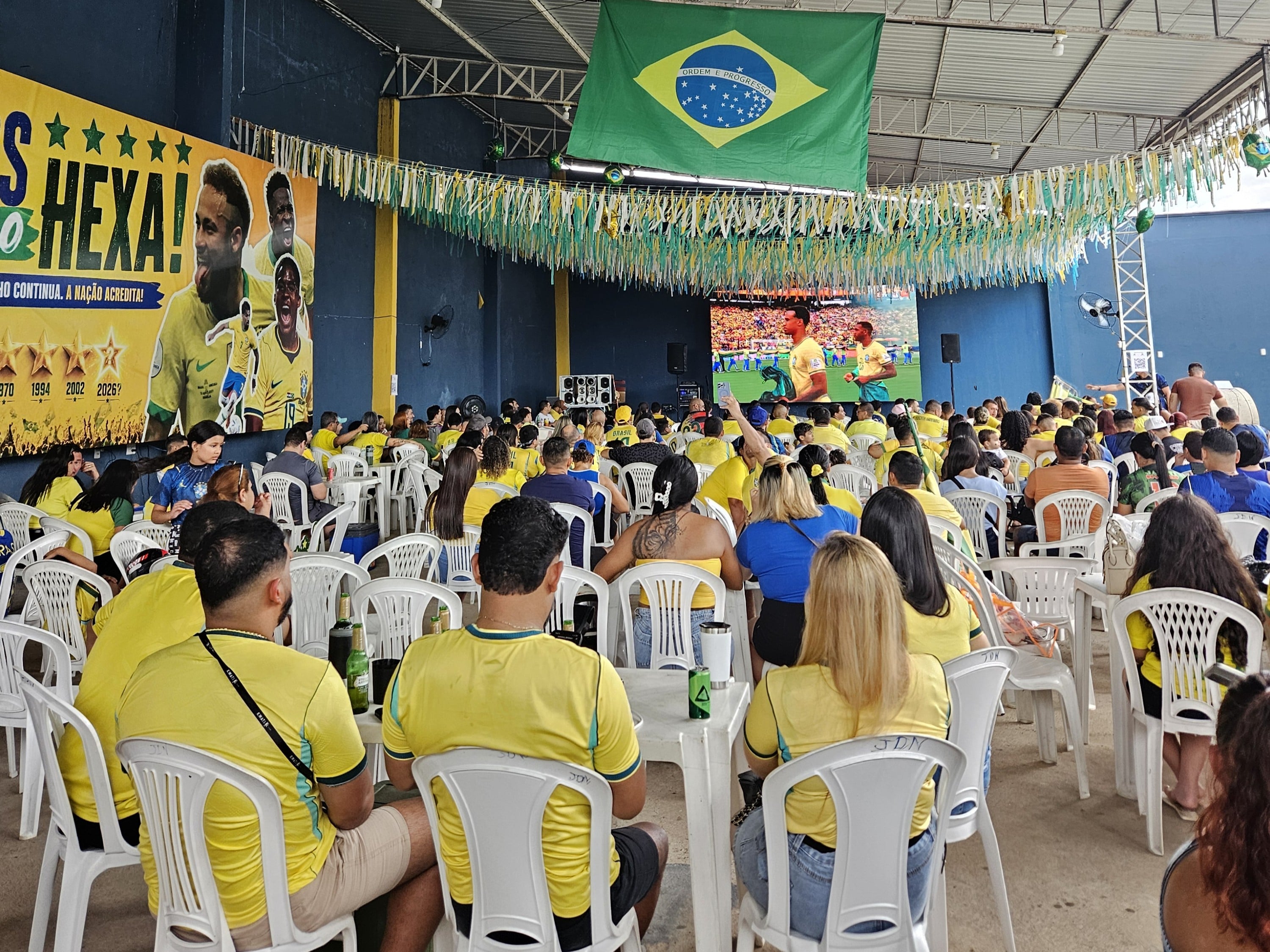 Torcedores de Roraima celebram superstições e confiam na vitória do Brasil