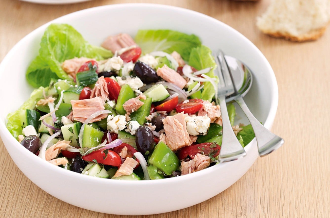 Saladas Proteicas: Refeições Completas para Saciedade e Nutrição