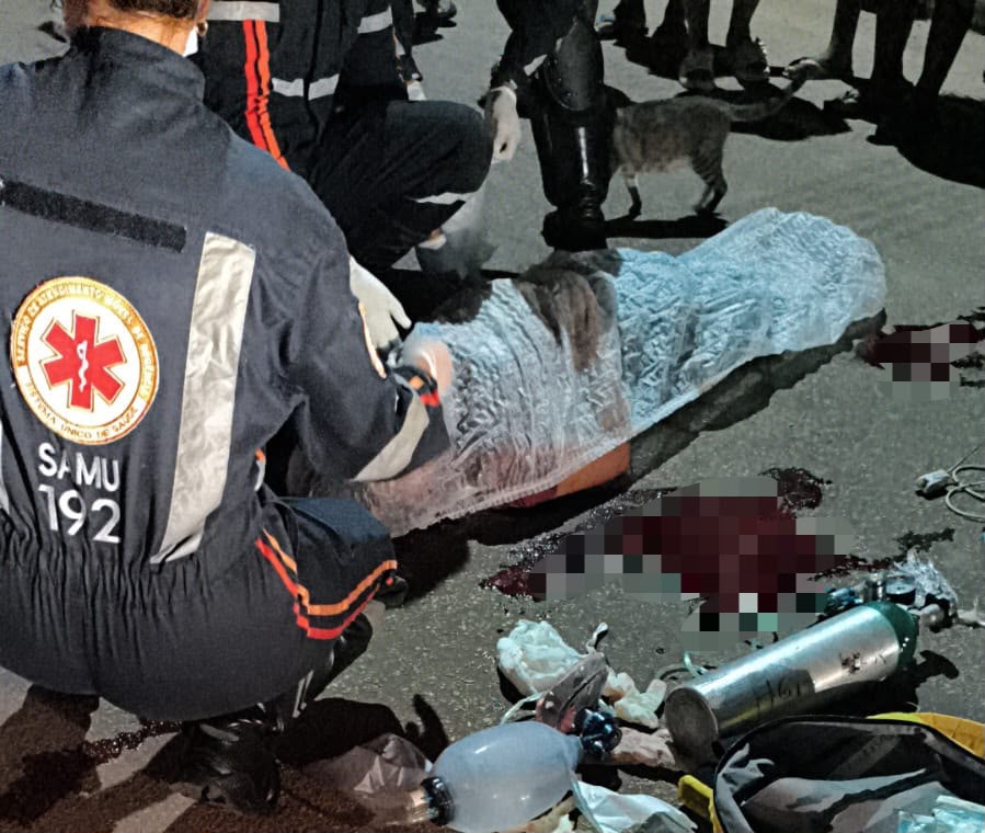 Jovem morre em acidente; condutor foge e agride testemunha