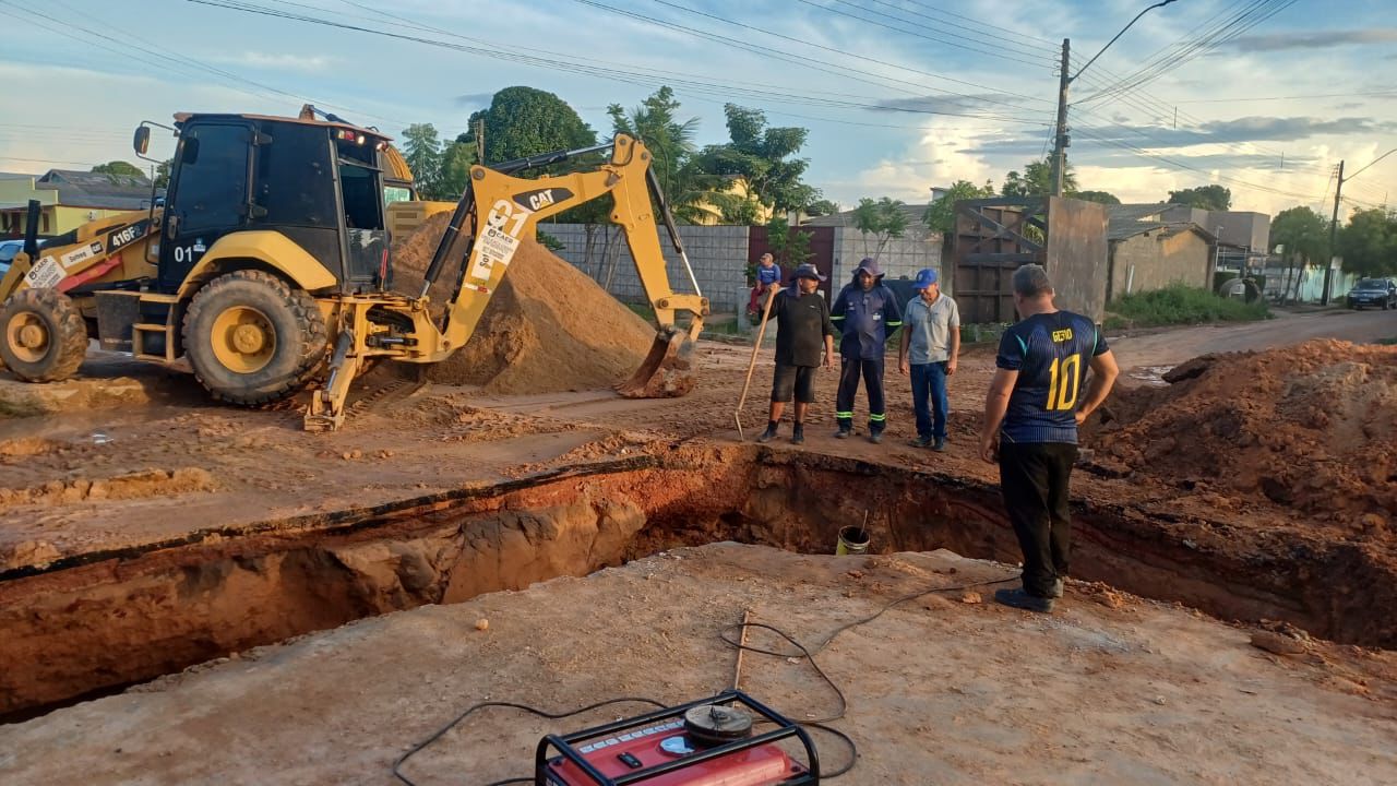 Adutora rompida causa interrupção de água em bairros de Boa Vista