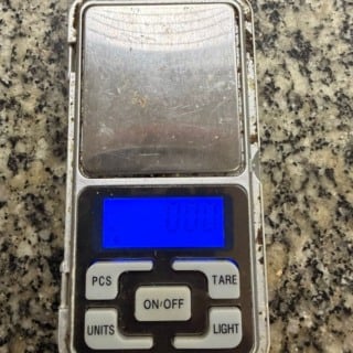 Divergência em prisões: Jovem pego com drogas e armas em RR; homem detido com 17kg de cocaína em MG