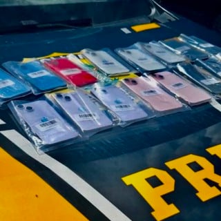 PRF apreende 450 conjuntos e 16 iPhones vindos da Guiana