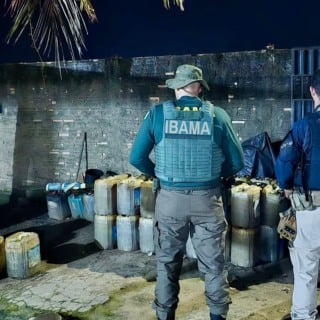 PRF apreende armas, munições e 960 litros de diesel ligados a garimpo ilegal em Boa Vista