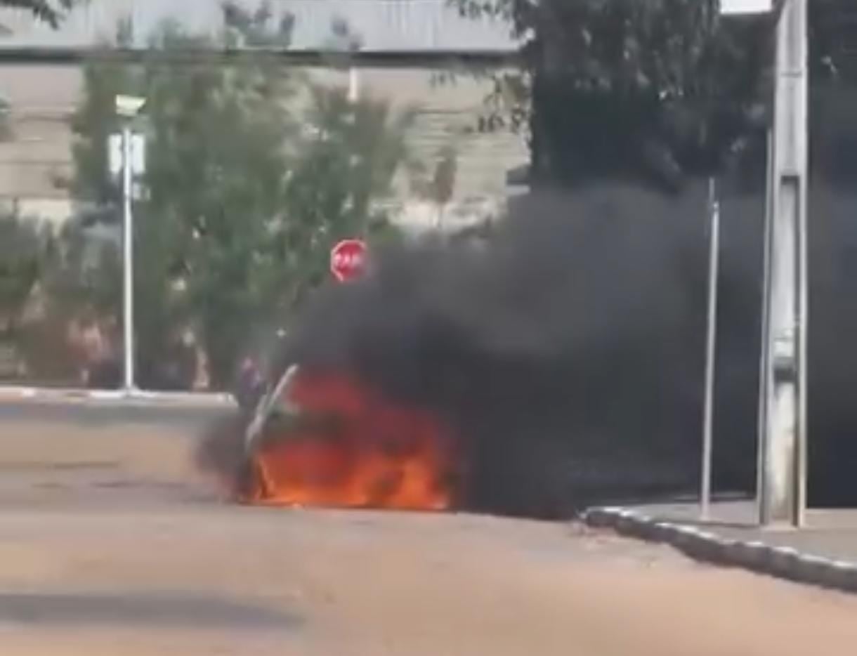 Carro Incendeia em Boa Vista; Ninguém se Feriu