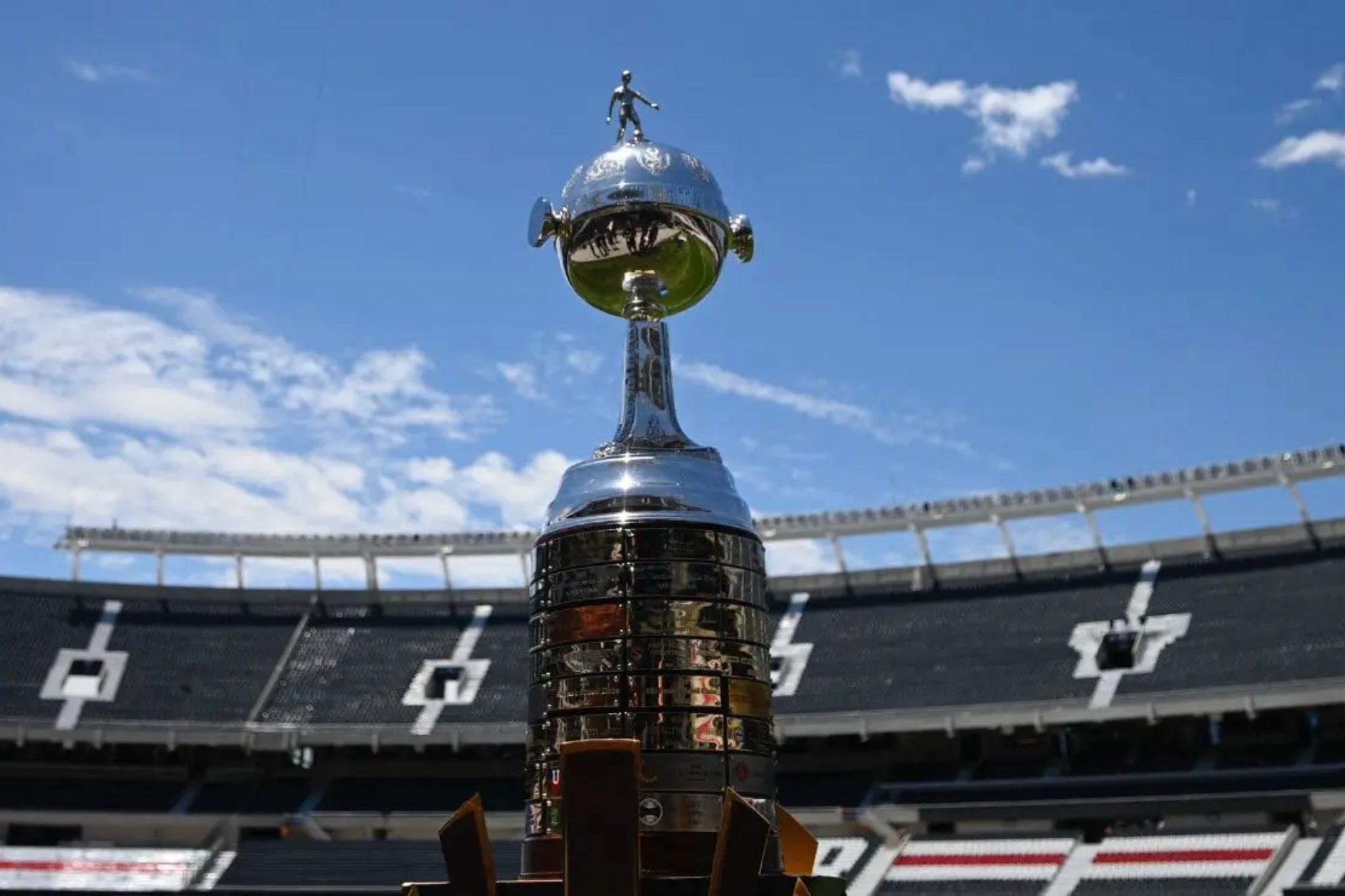 Palmeiras e Estudiantes reeditam final da Libertadores de 1968 em Montevidéu