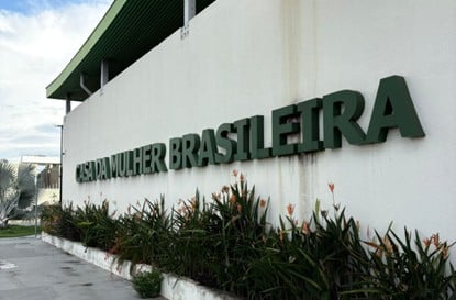 Mulher é agredida com cabo de enxada e ameaçada de morte pelo ex-companheiro