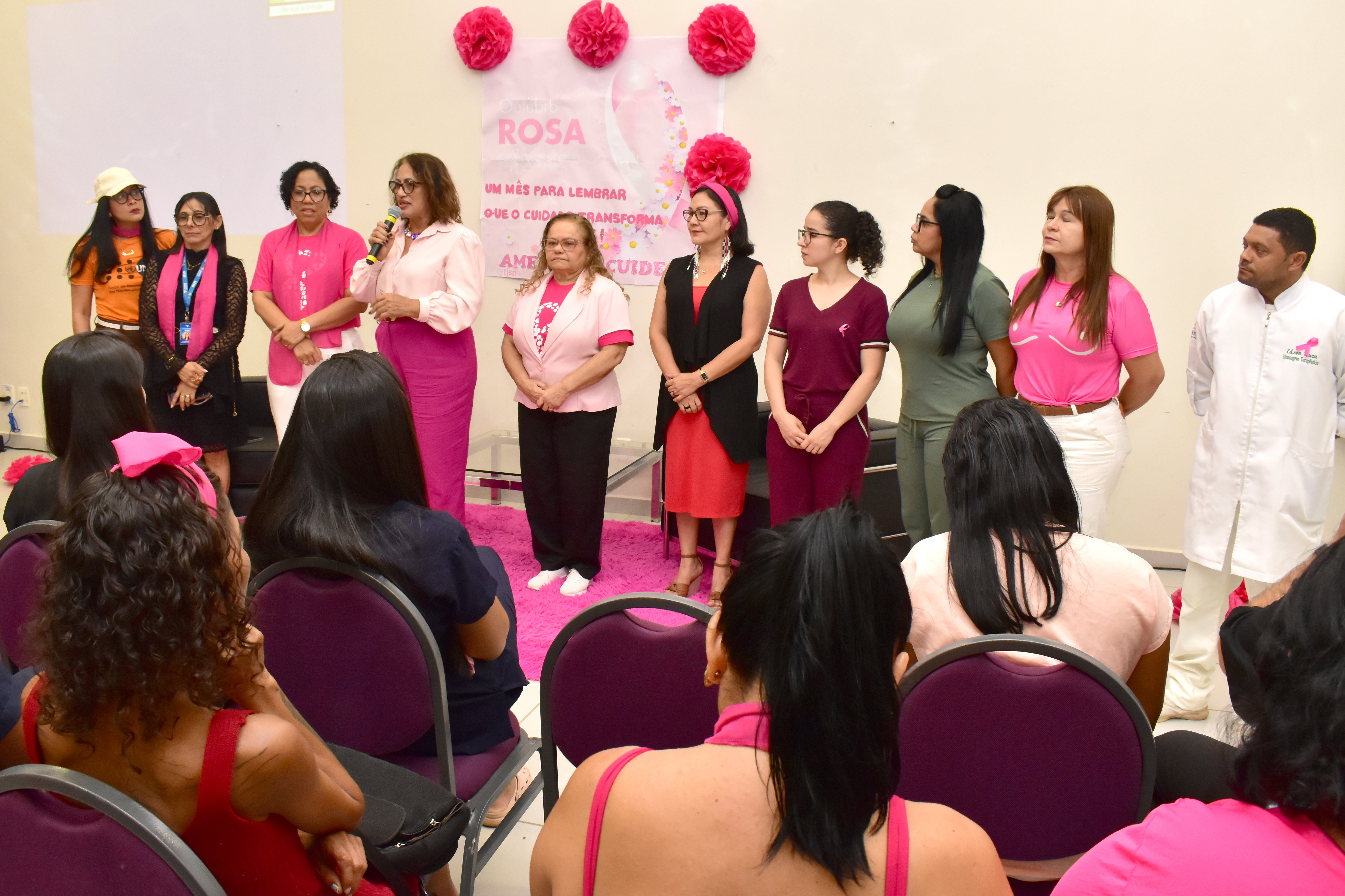 Casa da Mulher Brasileira reúne serviços de saúde e beleza em ação de encerramento do Outubro Rosa